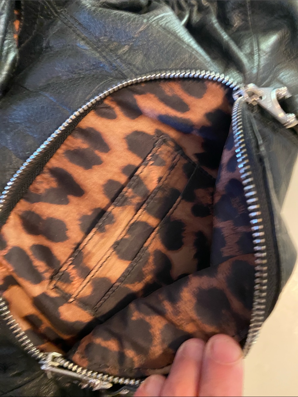 b. makowsky Black Leather Shoulder Bag with Leopard-Print Lining - Picture 6 of 15